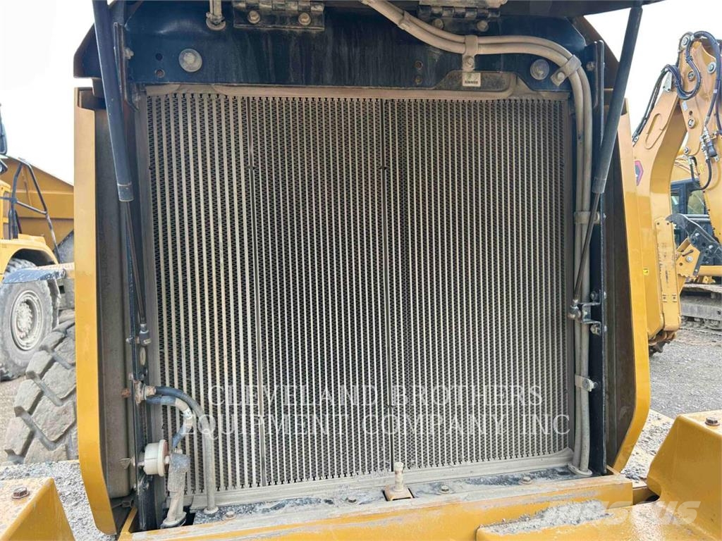 CAT 930K Gumikerekes homlokrakodók