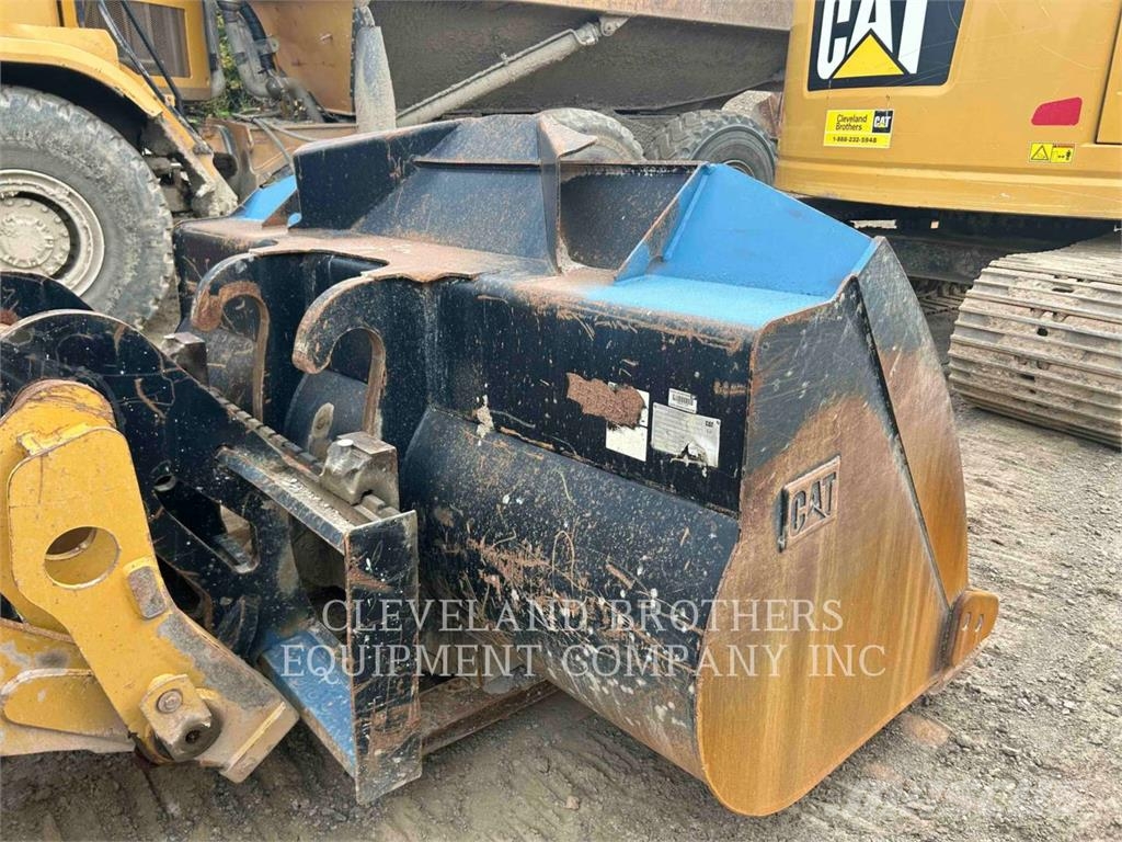 CAT 930K Gumikerekes homlokrakodók