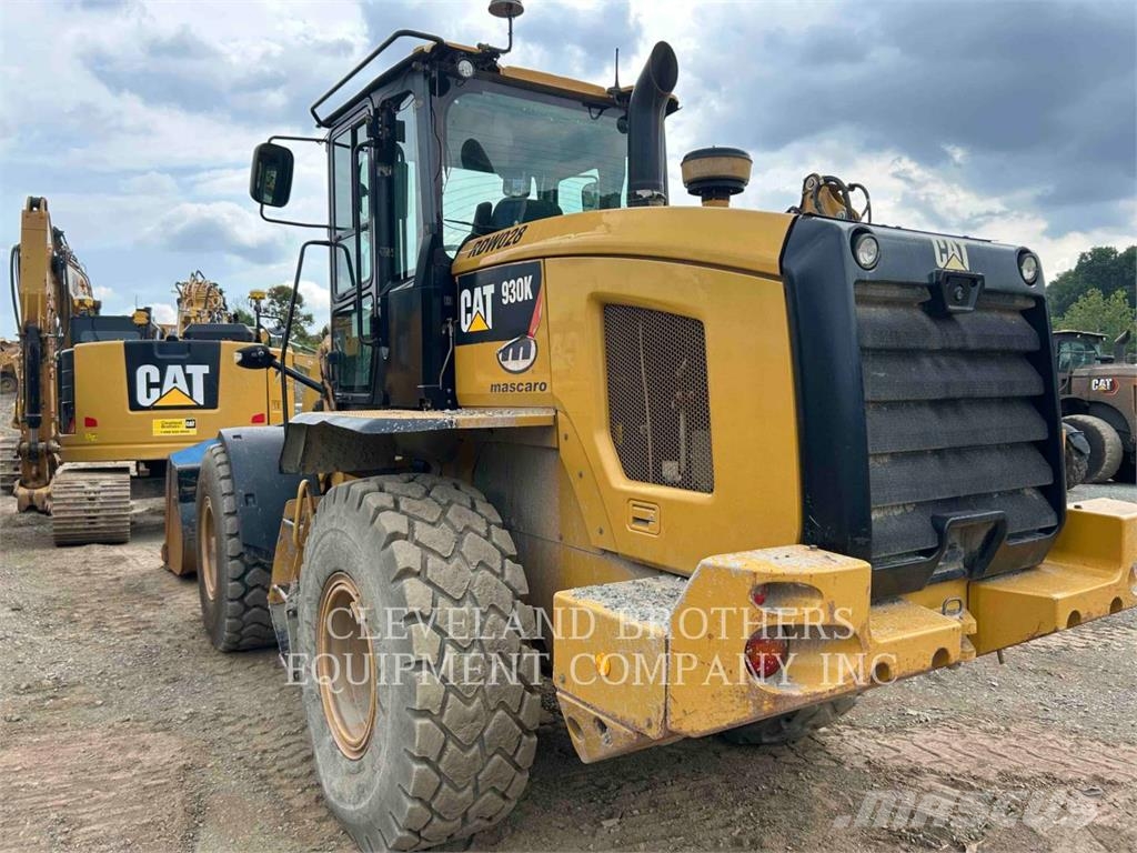 CAT 930K Gumikerekes homlokrakodók