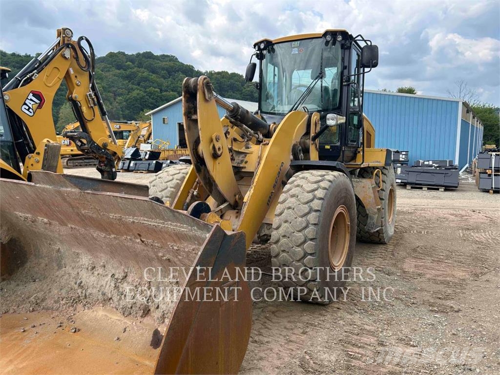 CAT 930K Gumikerekes homlokrakodók