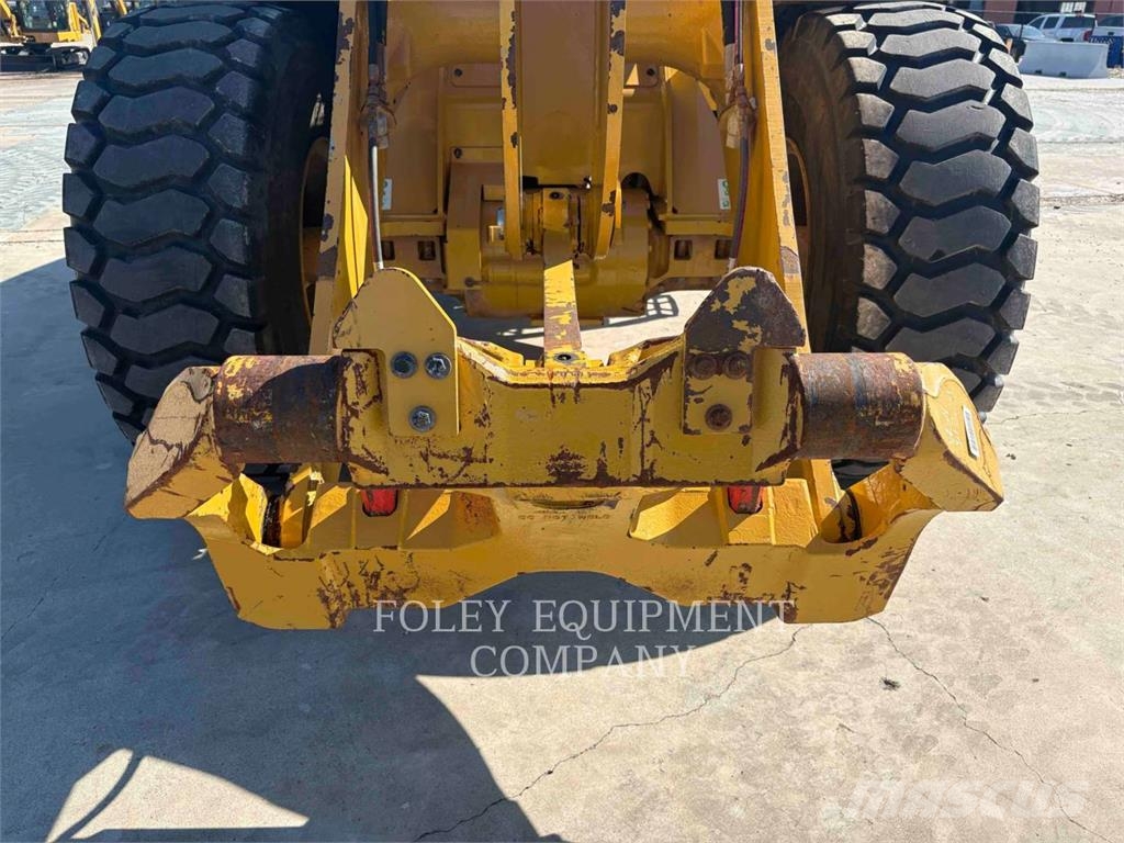 CAT 930M Radlader