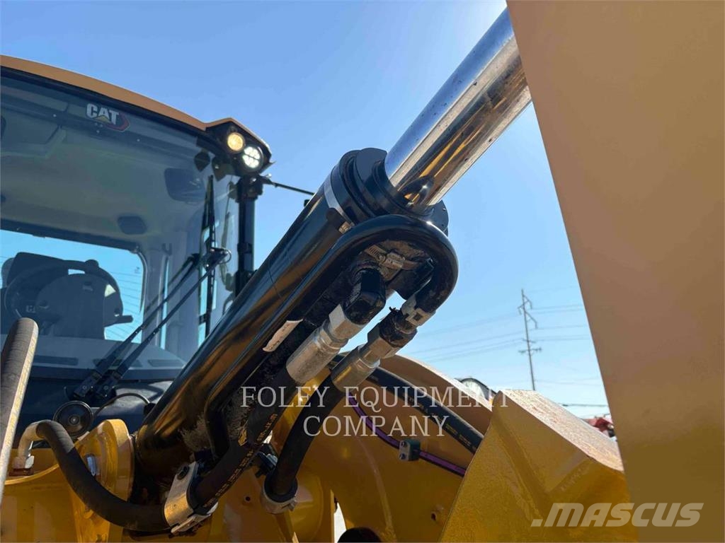 CAT 930M Radlader