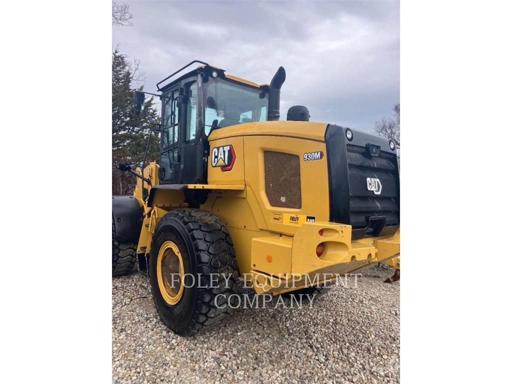 CAT 930M Rataslaadurid