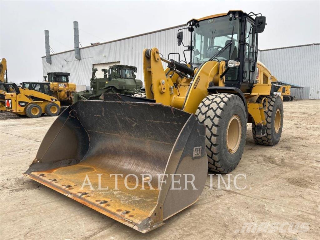 CAT 930M Μπουλντόζες με ερπύστριες