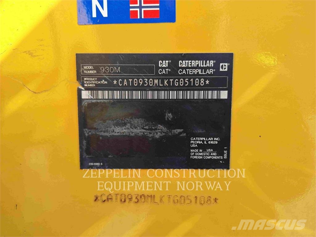 CAT 930M Колесни товарачи