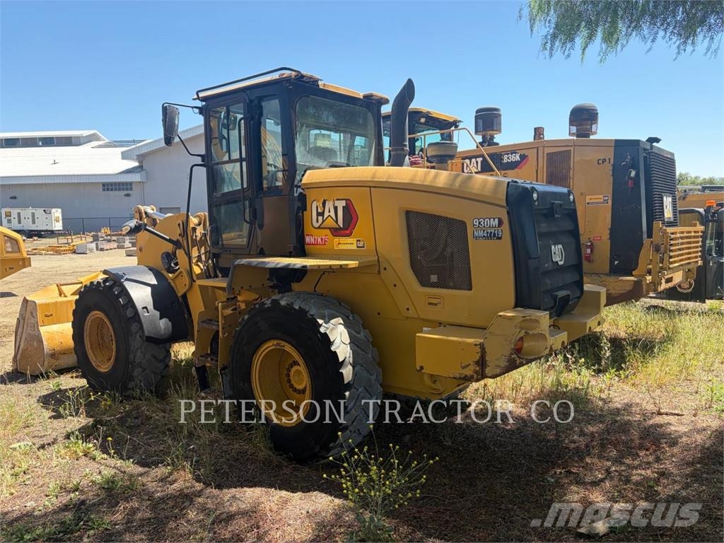 CAT 930M 휠로우더