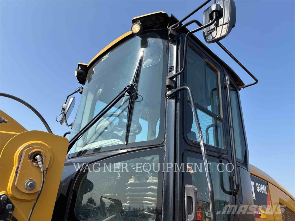 CAT 930M Wheel loaders
