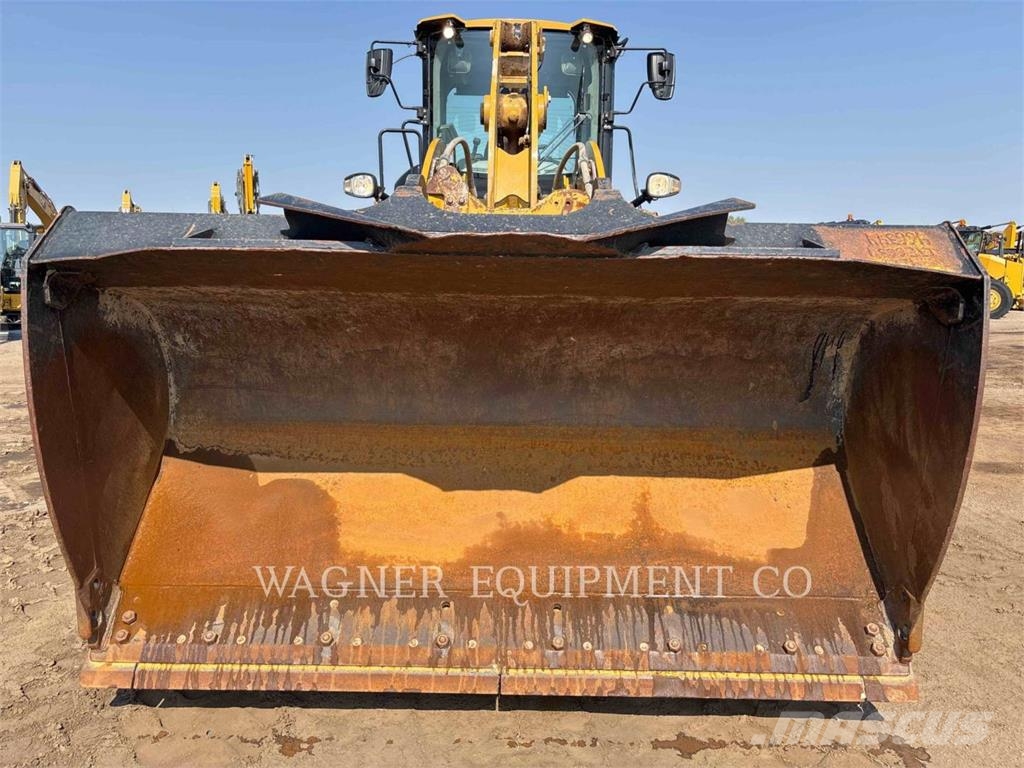 CAT 930M Wheel loaders