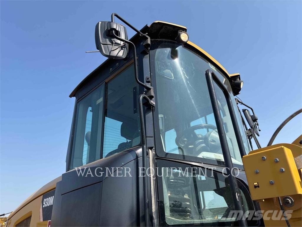 CAT 930M Wheel loaders