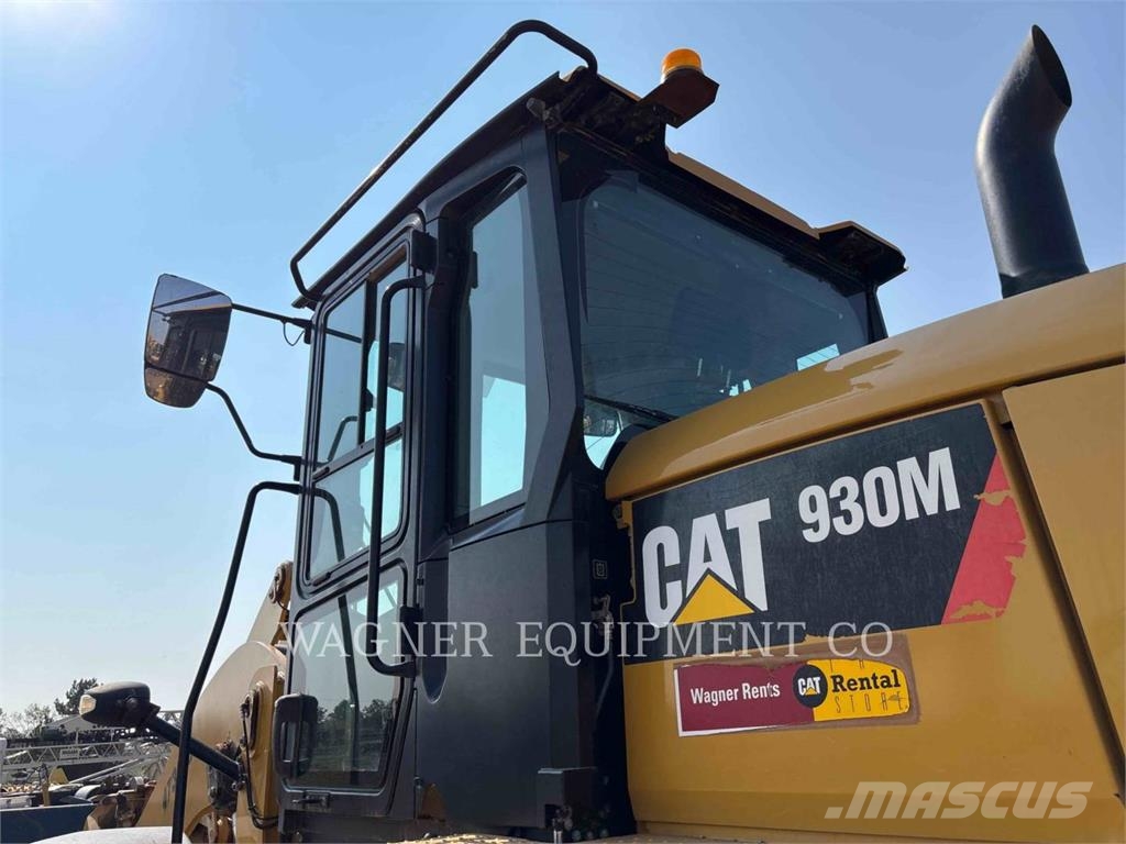 CAT 930M Wheel loaders