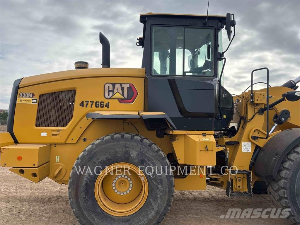 CAT 930M Kolesni nakladalci