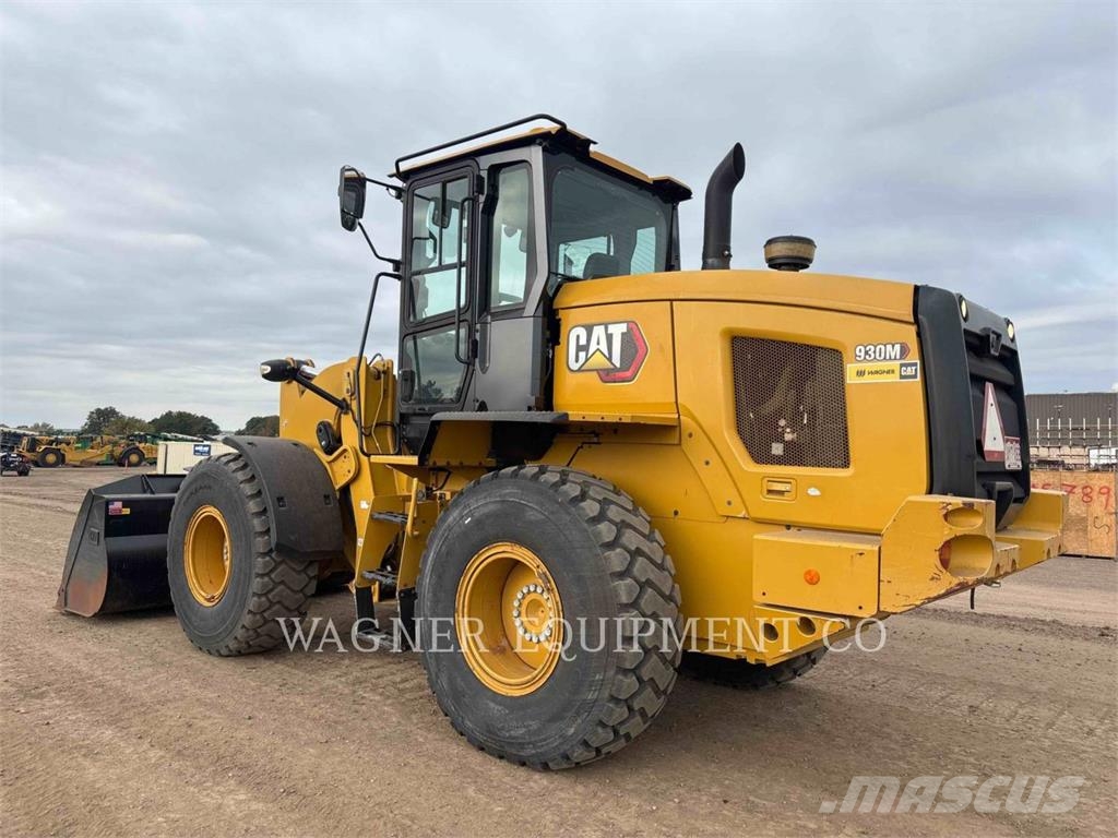 CAT 930M Kolesni nakladalci