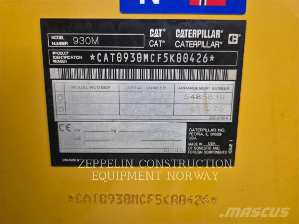 CAT 930M Iekrāvēji uz riteņiem