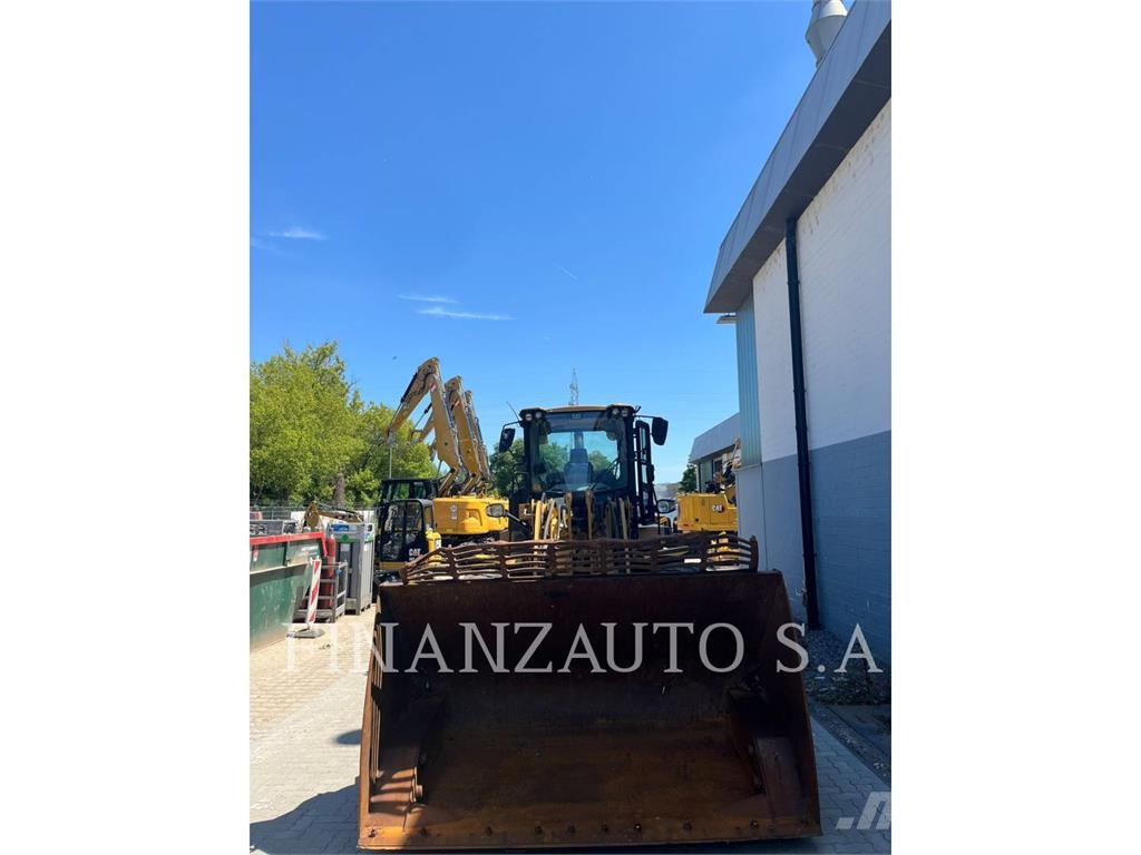 CAT 930M Wheel loaders
