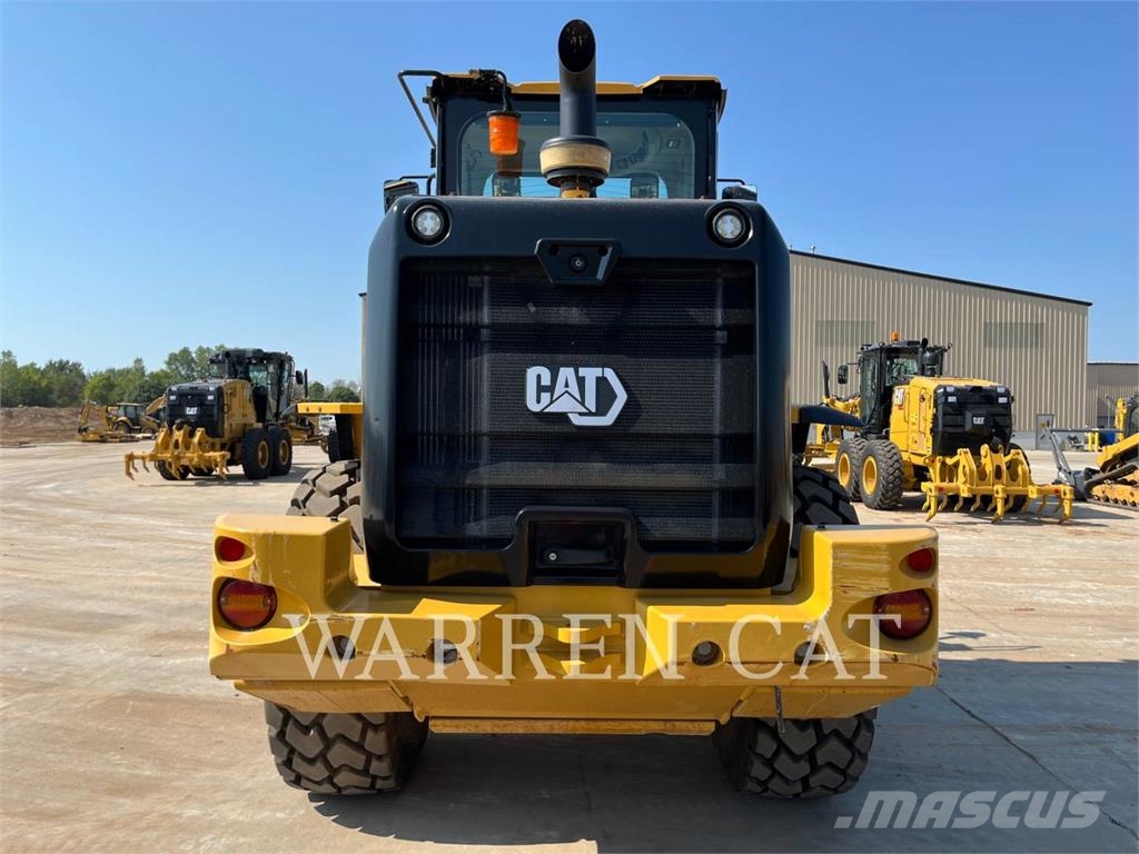 CAT 930M Wheel loaders