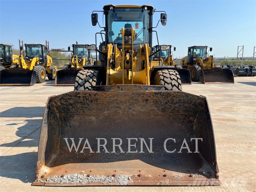 CAT 930M Wheel loaders