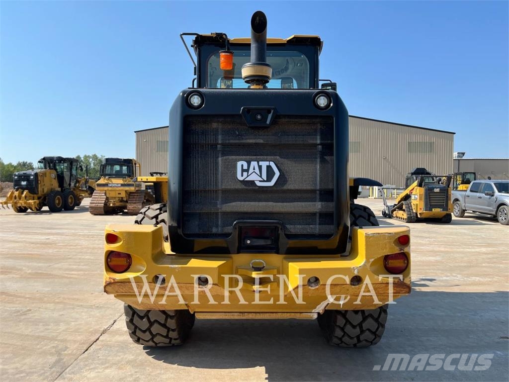 CAT 930M Wheel loaders