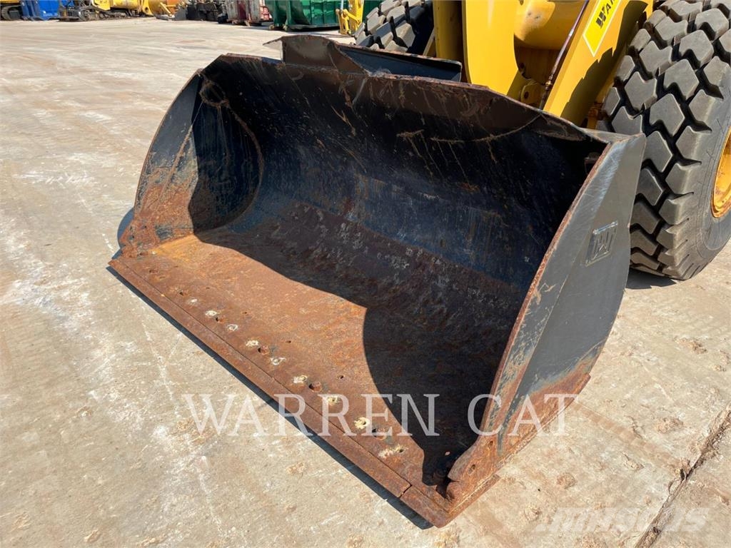 CAT 930M Wheel loaders