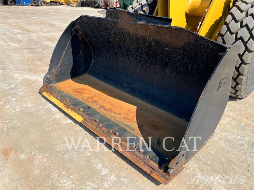 CAT 930M Wheel loaders