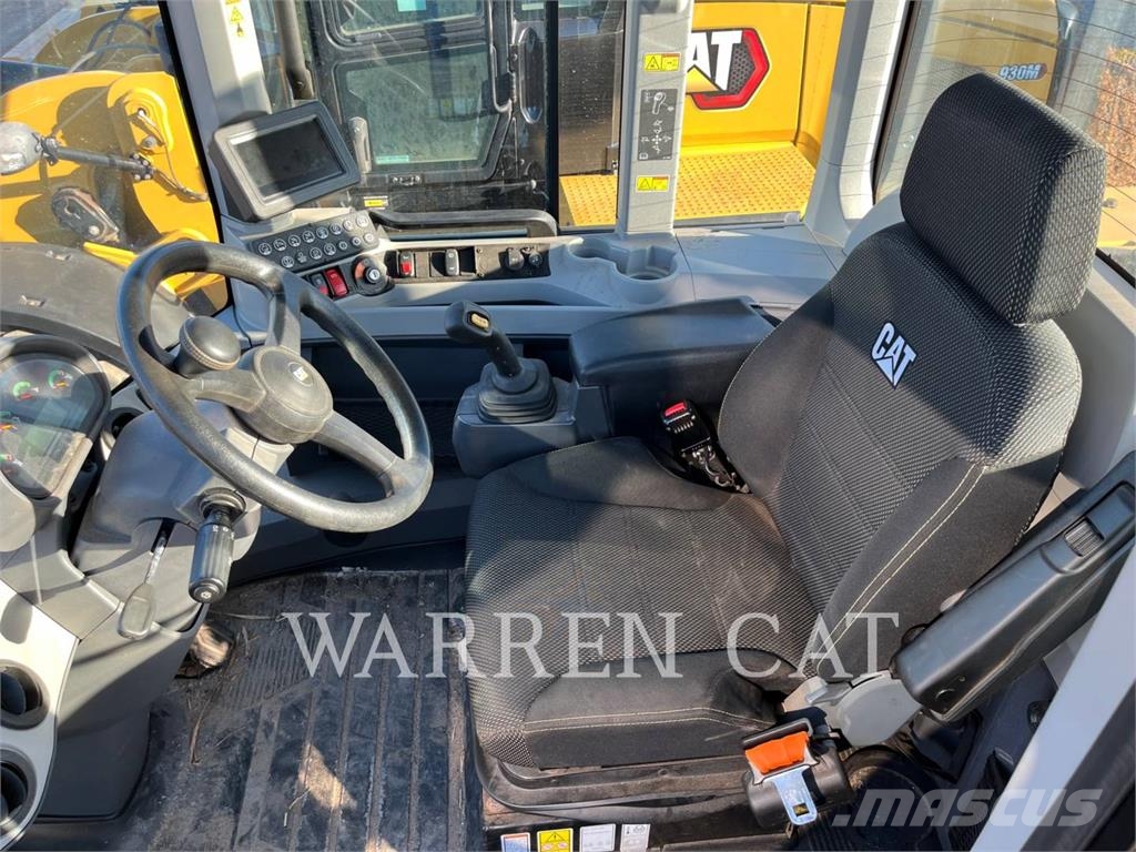 CAT 930M  휠로우더