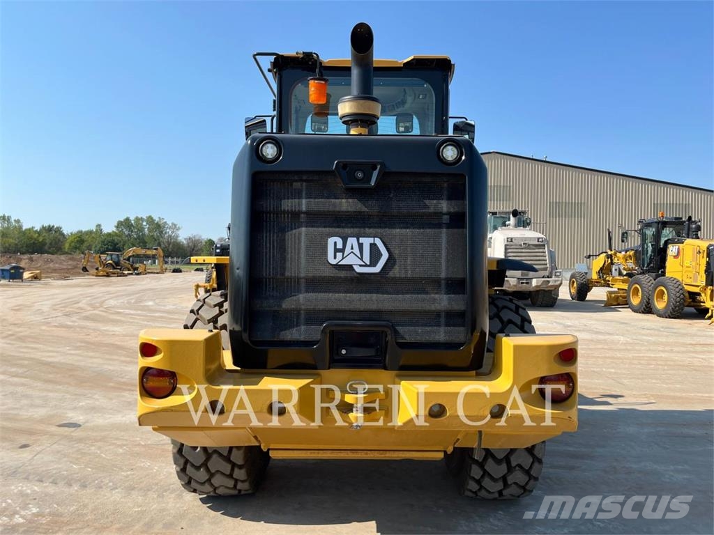 CAT 930M Wheel loaders
