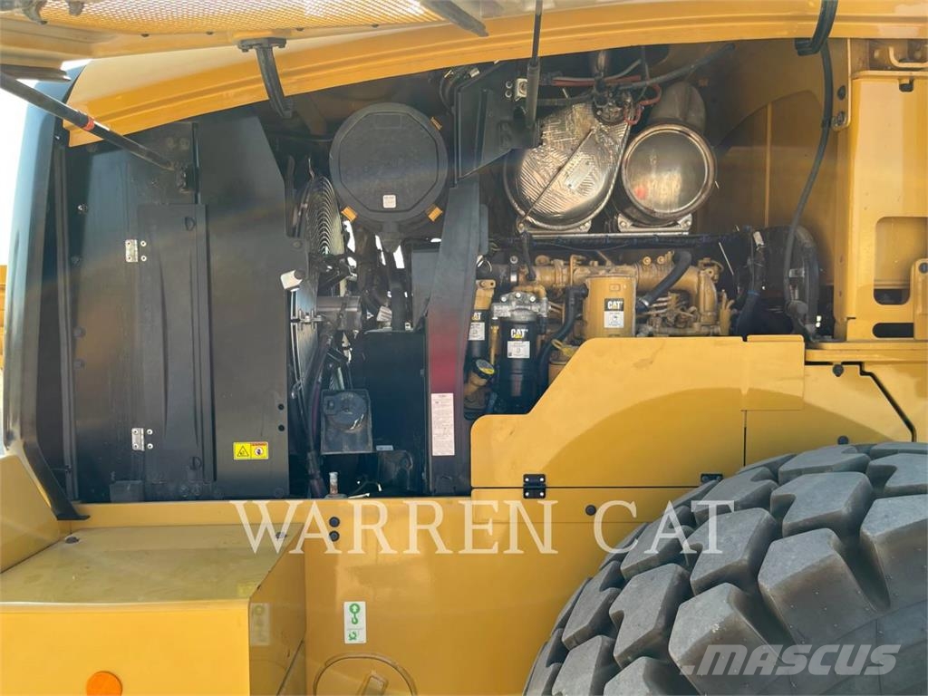 CAT 930M Wheel loaders