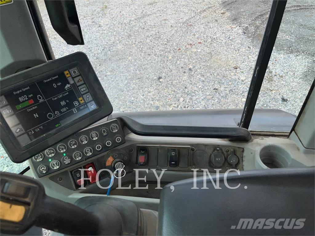 CAT 930M Wielladers