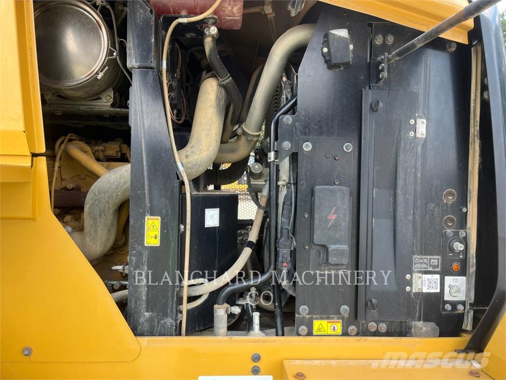 CAT 930M Wheel loaders