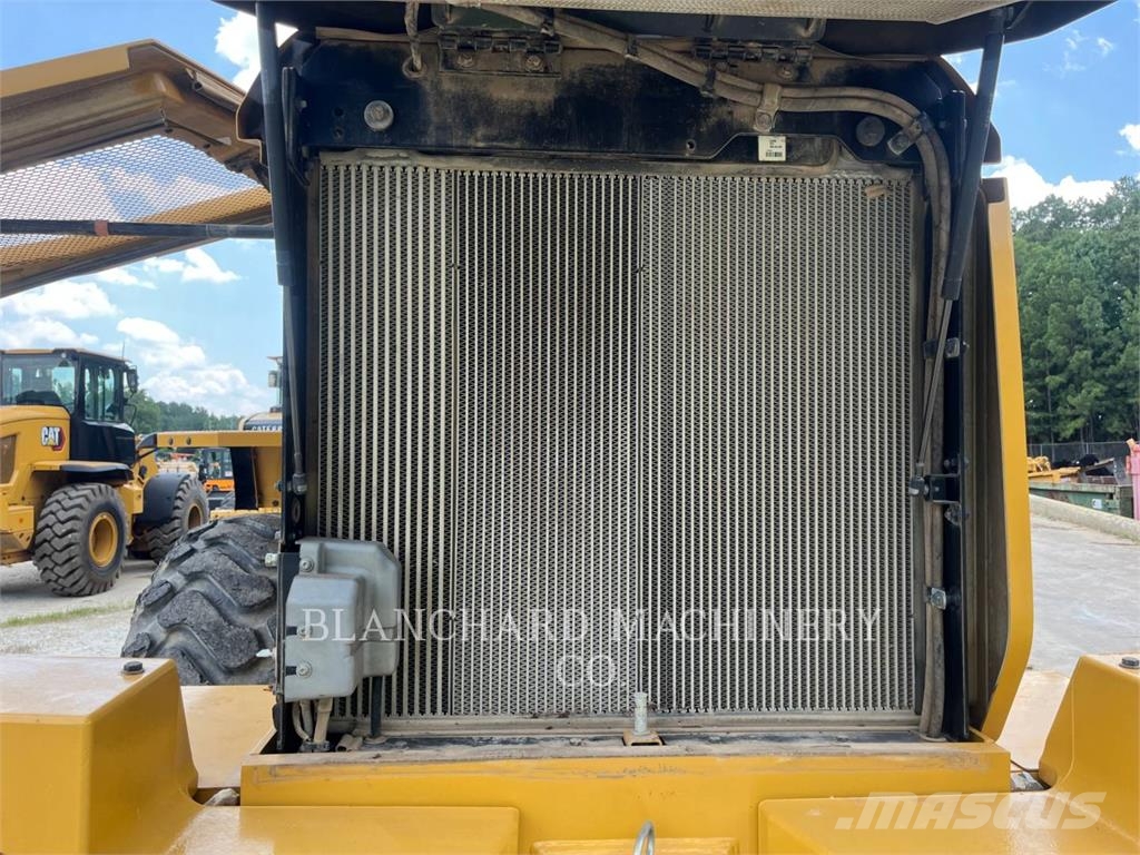 CAT 930M Wheel loaders