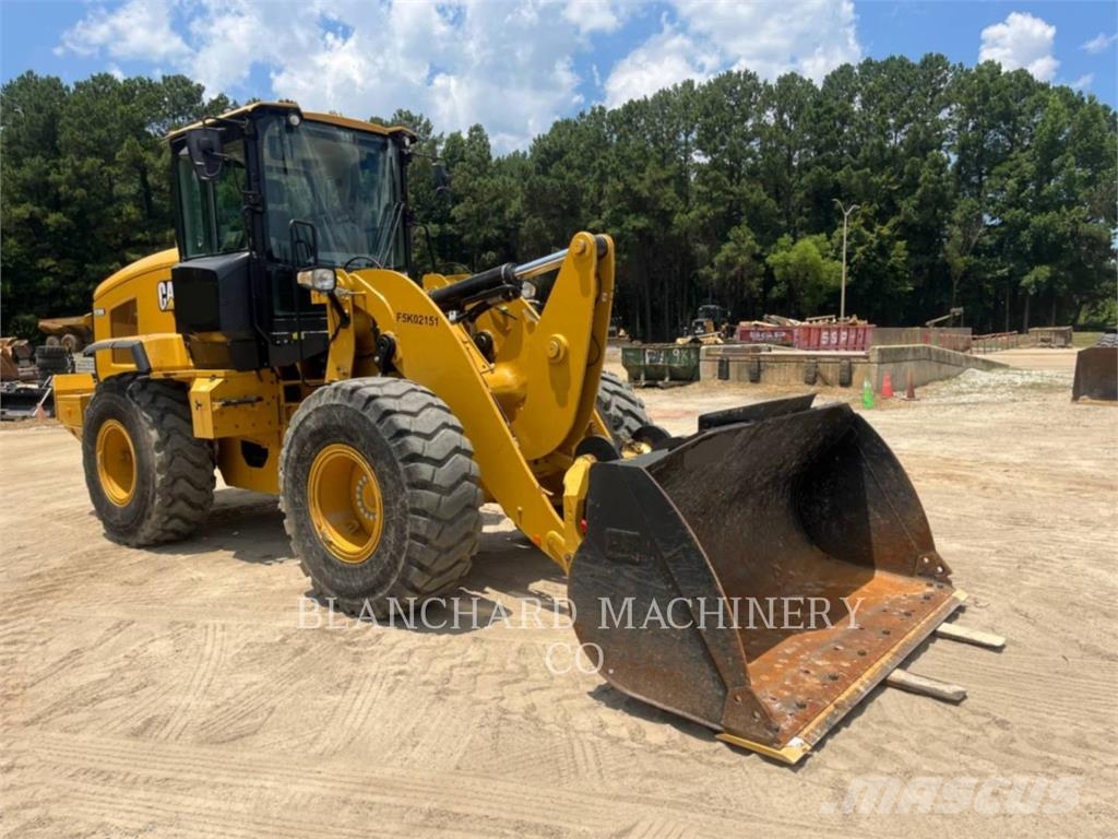 CAT 930M Wheel loaders