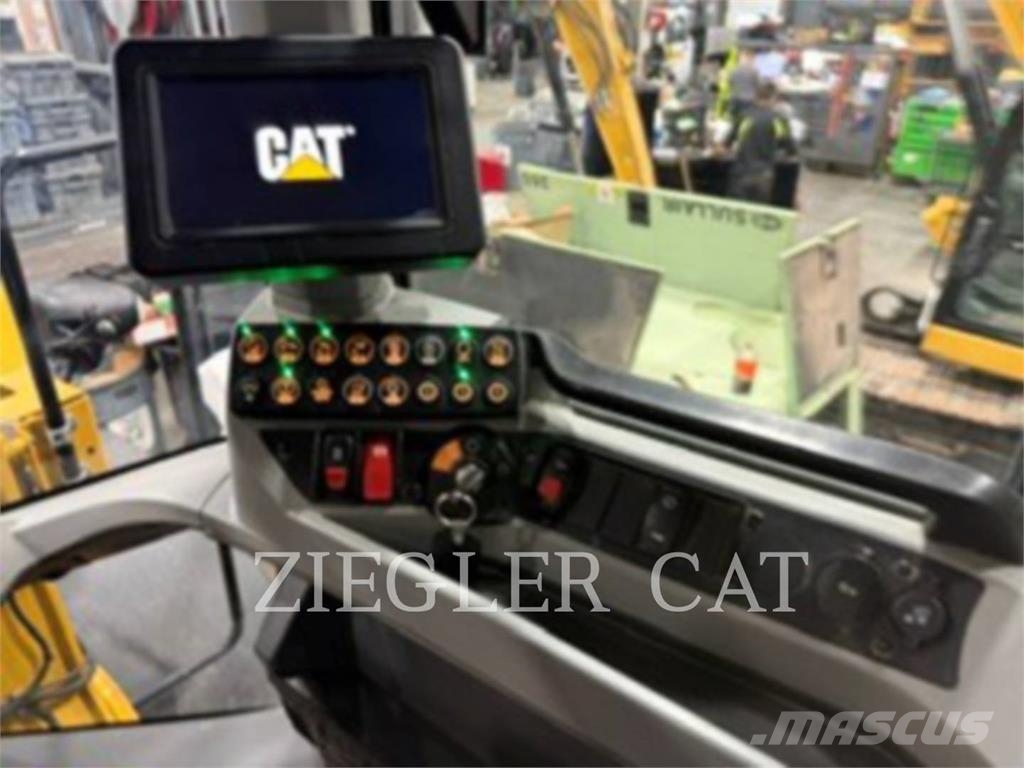 CAT 930M 휠로우더