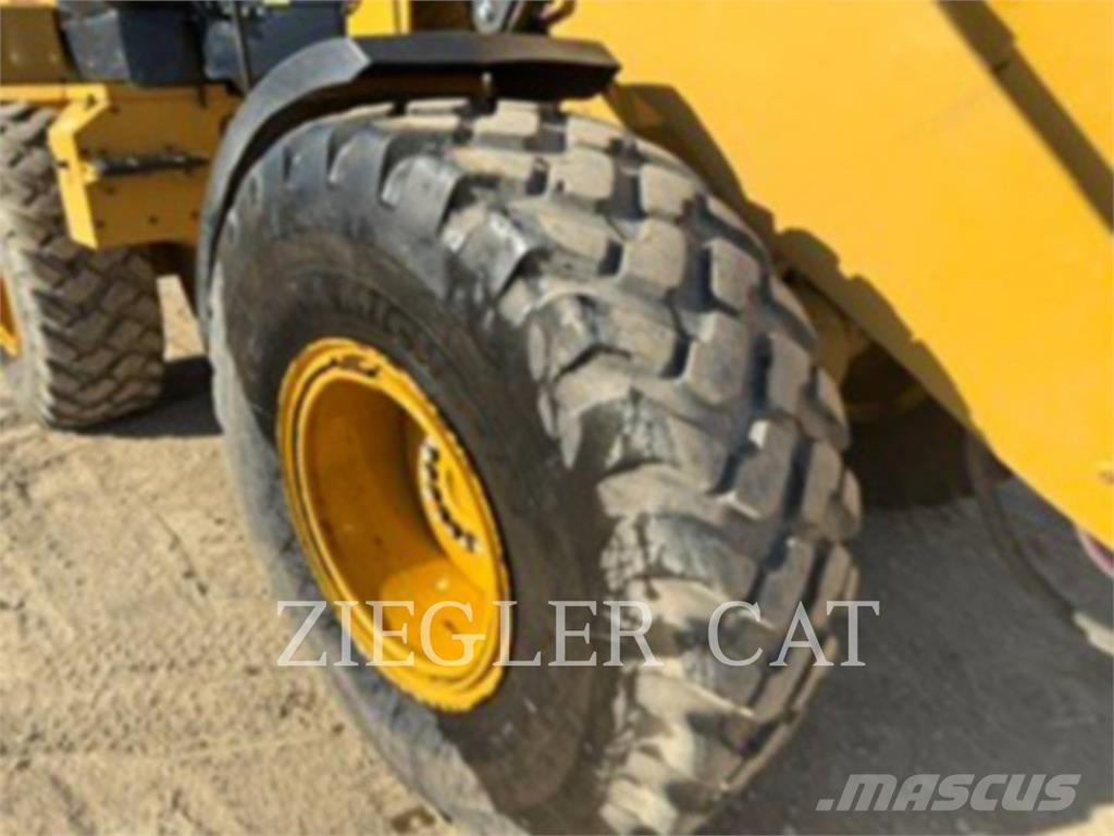 CAT 930M 휠로우더