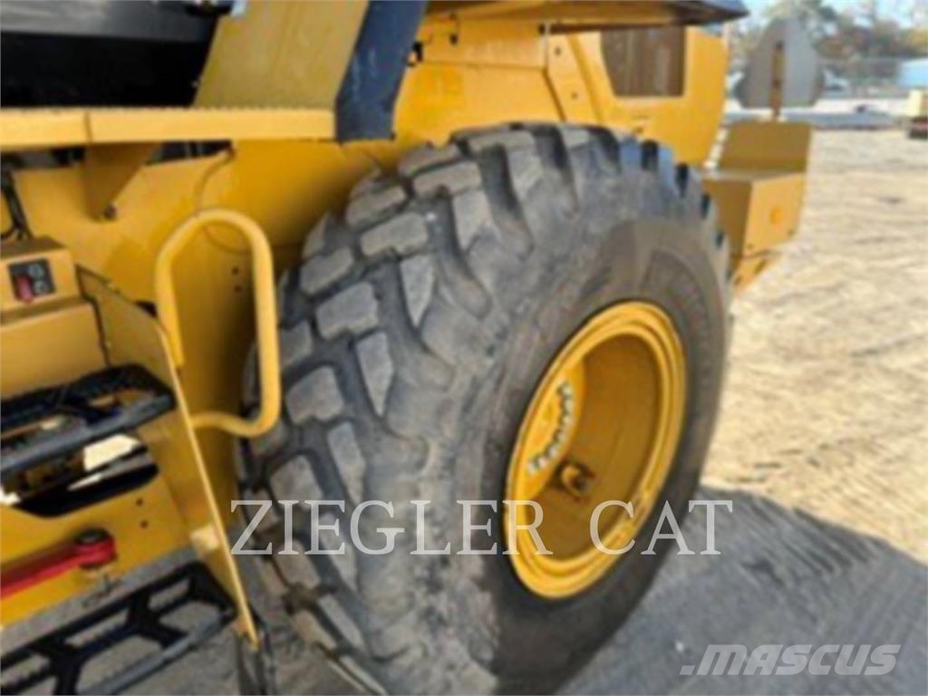 CAT 930M 휠로우더