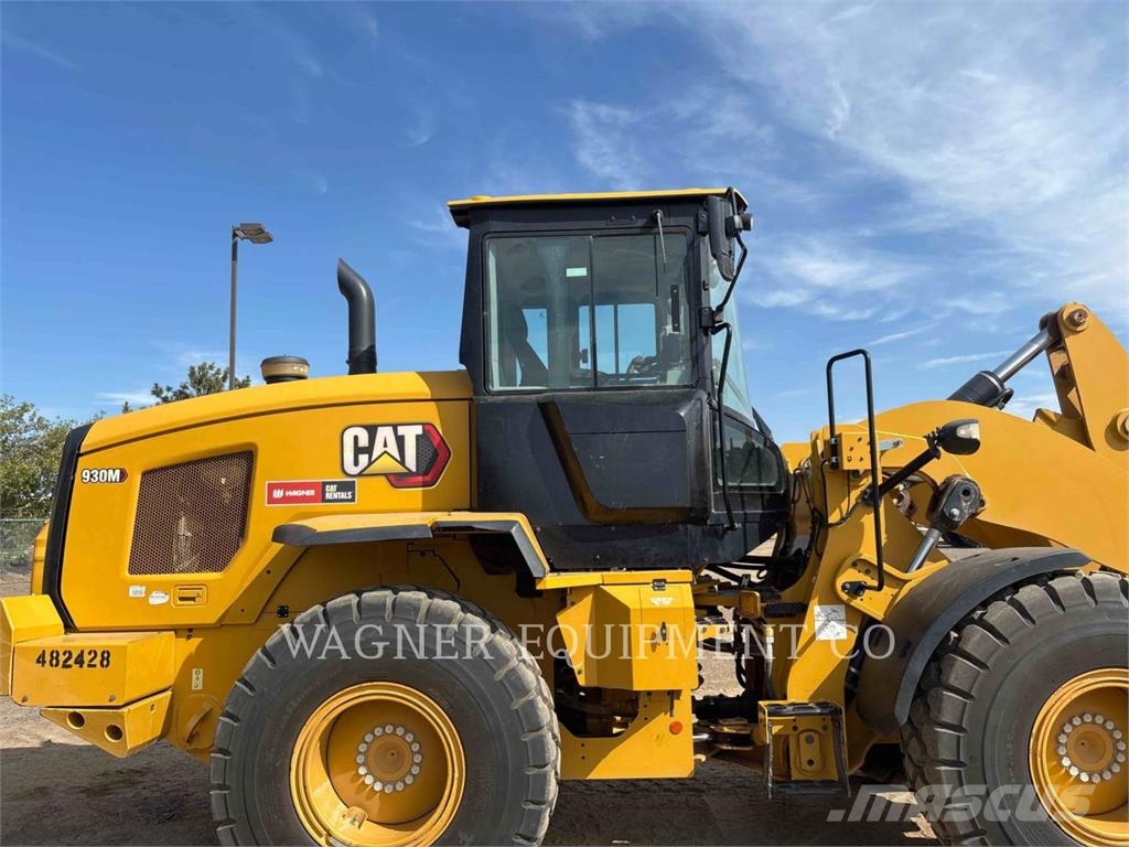 CAT 930M Kolesni nakladalci