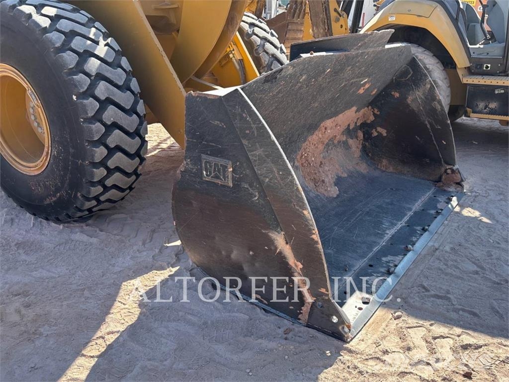 CAT 930M Radlader