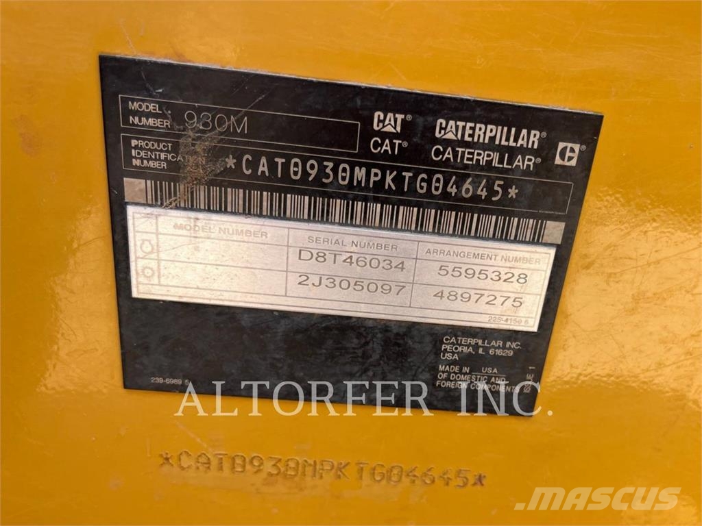 CAT 930M Kolesové nakladače