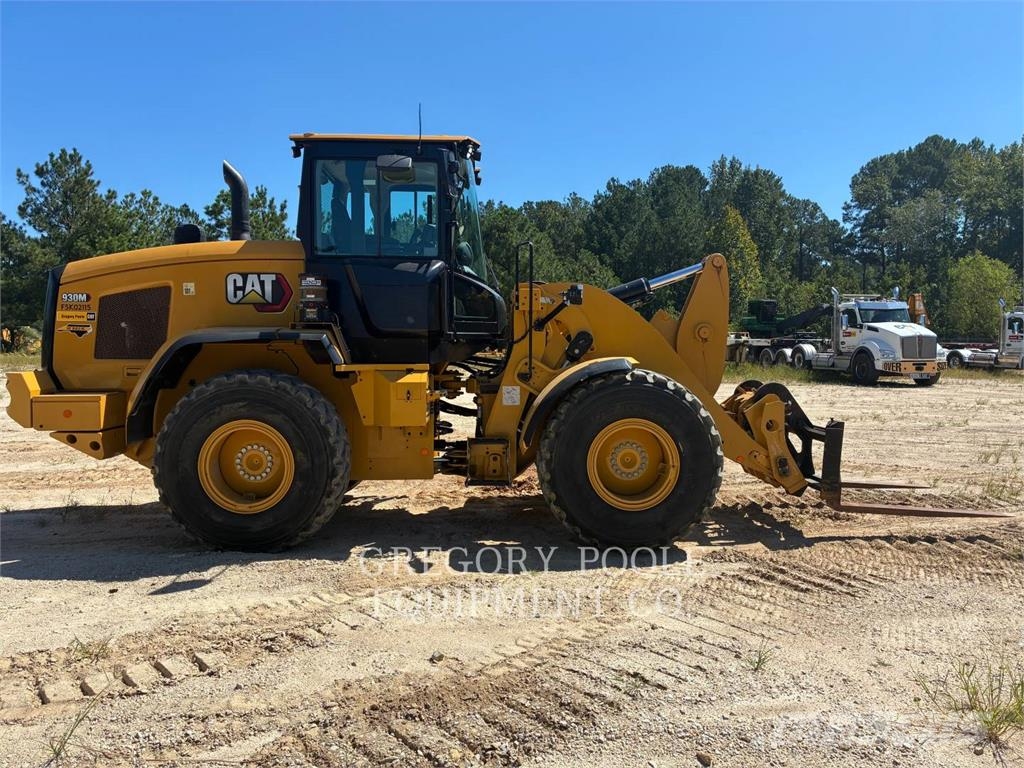 CAT 930M Chargeuse sur pneus