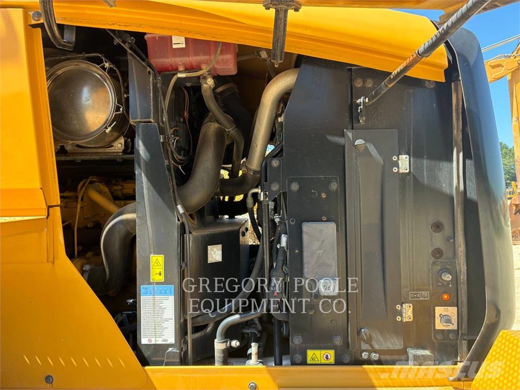 CAT 930M Chargeuse sur pneus