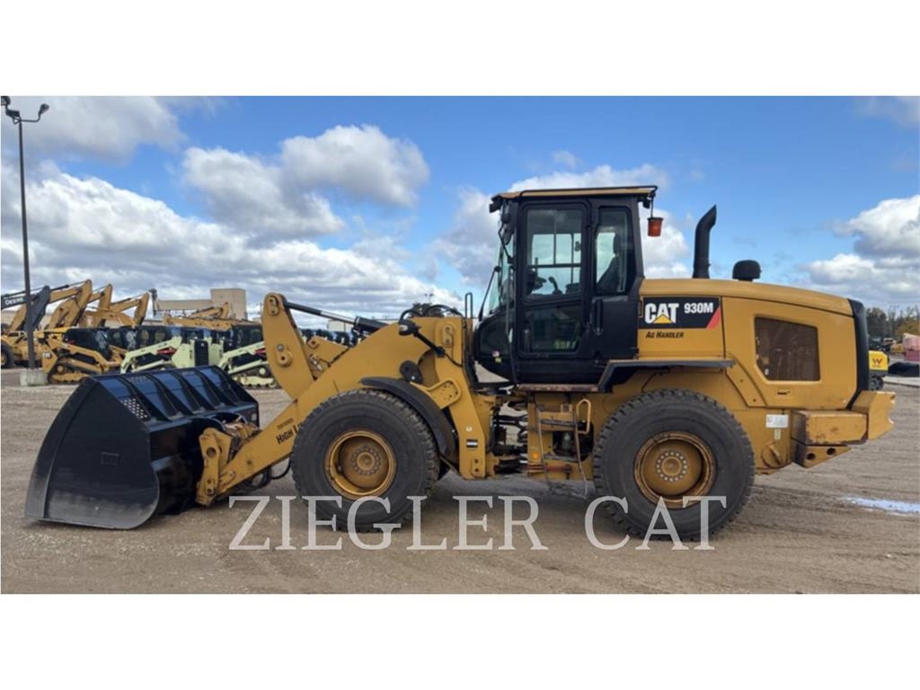 CAT 930M Wielladers