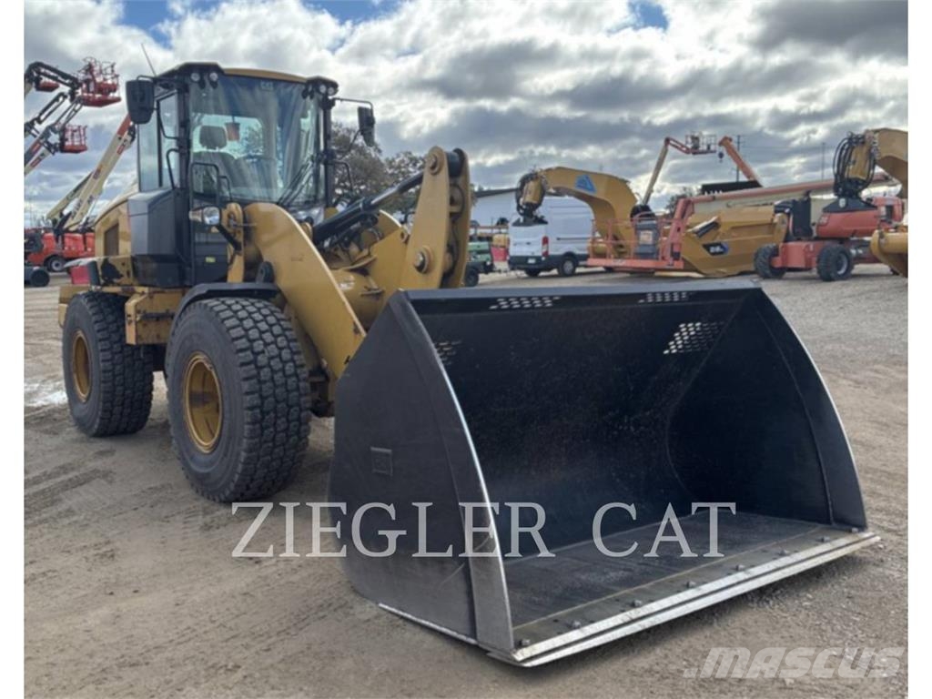 CAT 930M Utovarivači na točkove