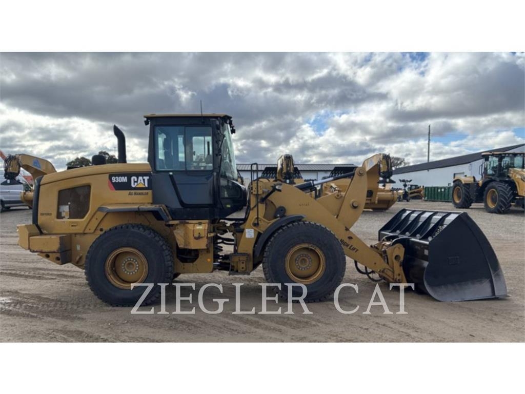 CAT 930M Utovarivači na točkove