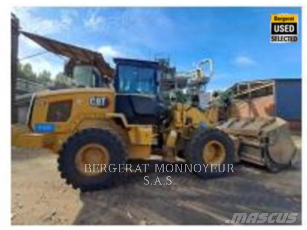 CAT 930M Chargeuse sur pneus