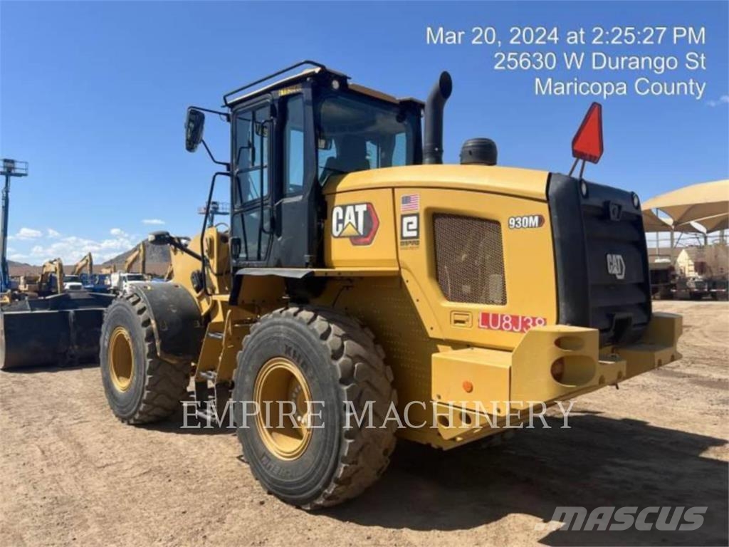 CAT 930M FC Kolesni nakladalci
