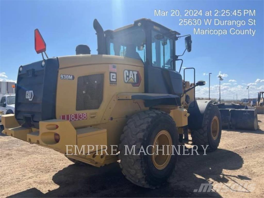 CAT 930M FC Kolesni nakladalci