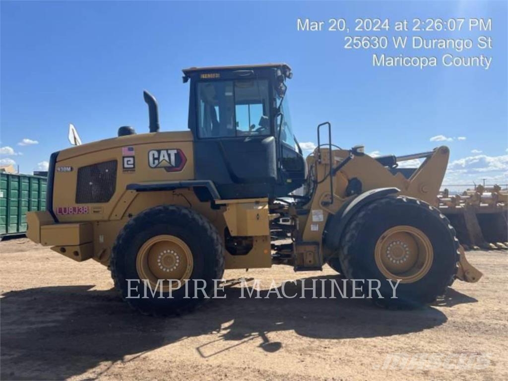 CAT 930M FC Kolesni nakladalci