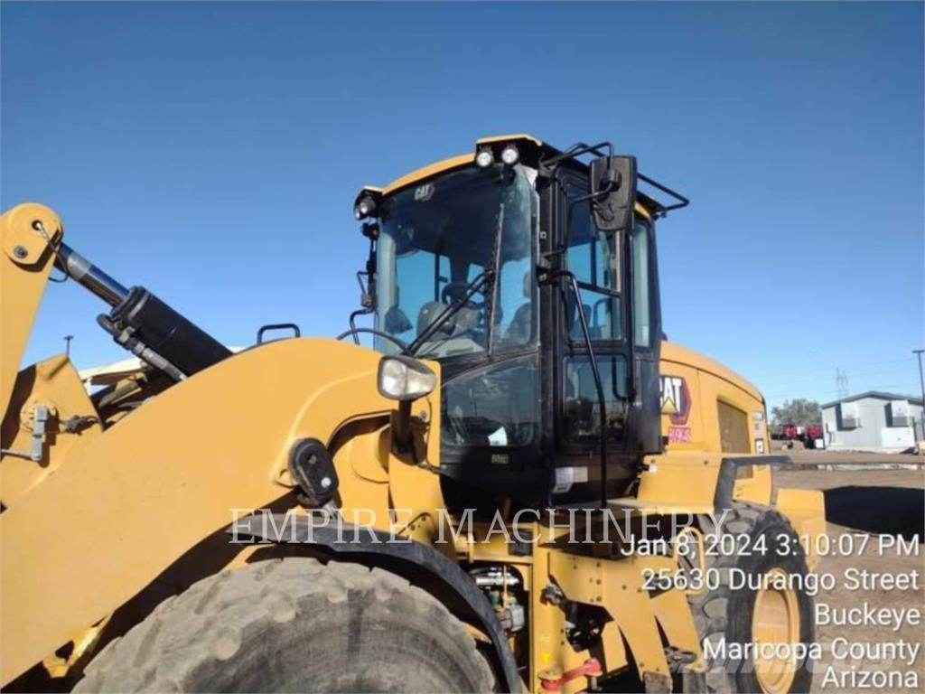 CAT 930M FC لوادر بعجل