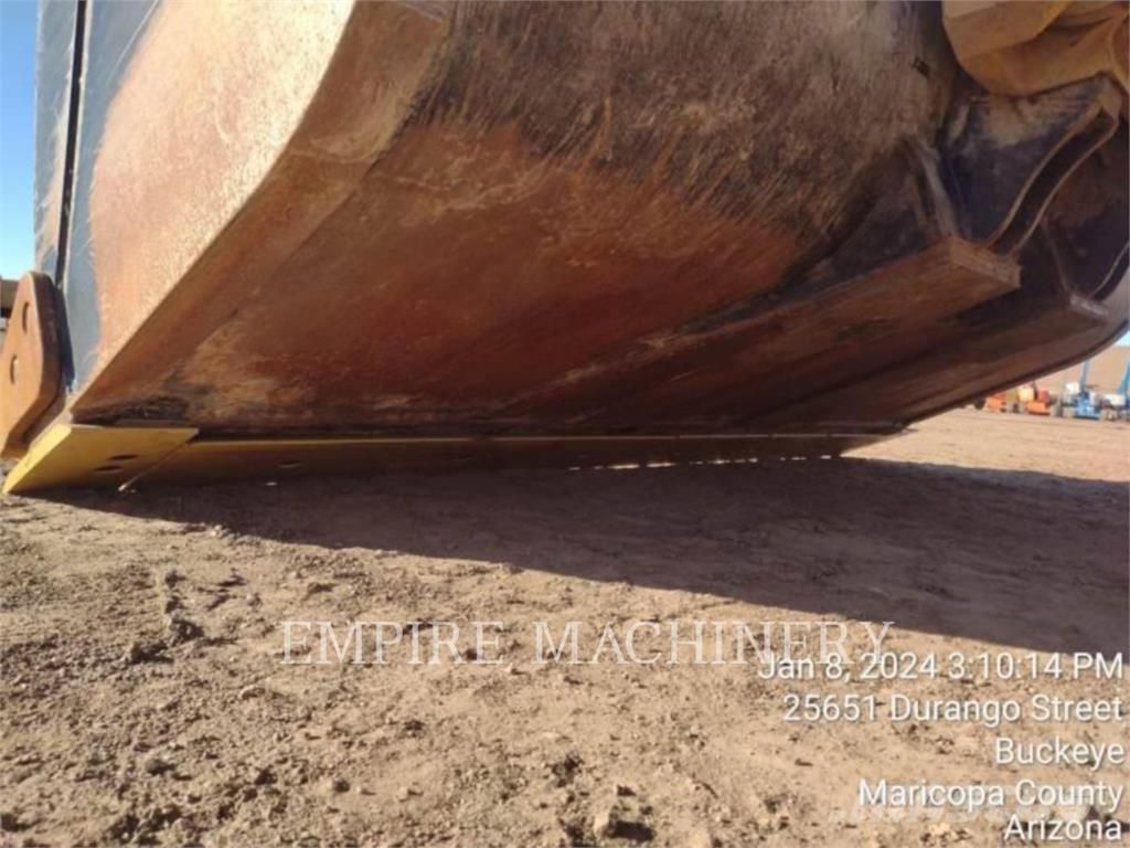 CAT 930M FC لوادر بعجل
