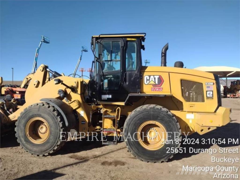 CAT 930M FC لوادر بعجل