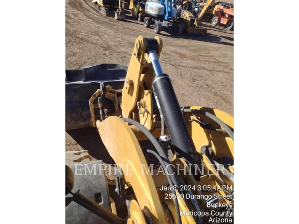 CAT 930M FC لوادر بعجل