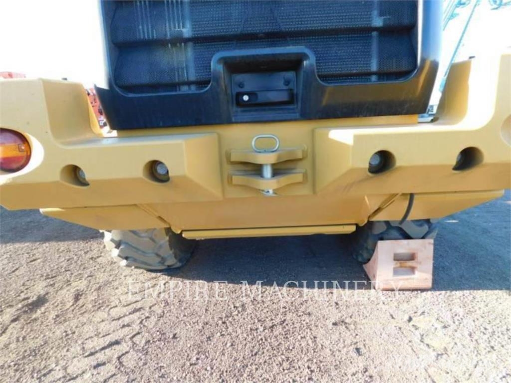 CAT 930M FC Iekrāvēji uz riteņiem